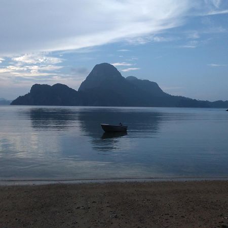 Garden Bay Beach Resort El Nido Exterior photo