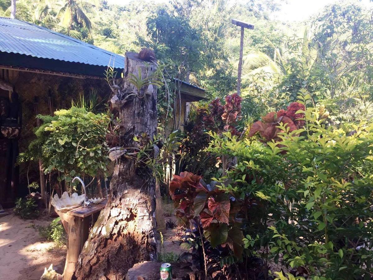 Garden Bay Beach Resort El Nido Exterior photo