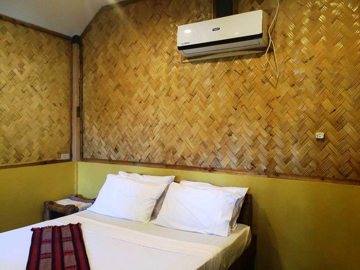 Garden Bay Beach Resort El Nido Exterior photo