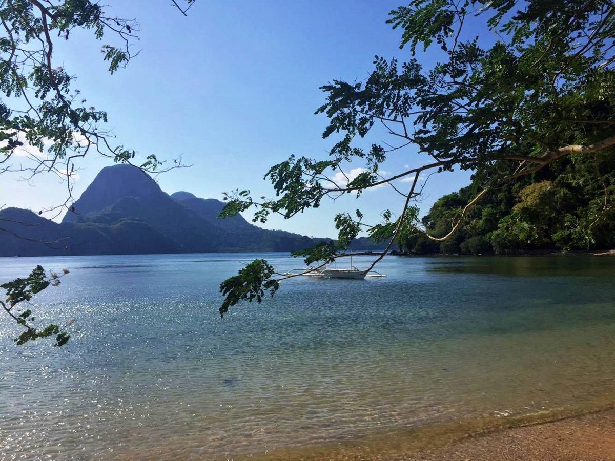 Garden Bay Beach Resort El Nido Exterior photo
